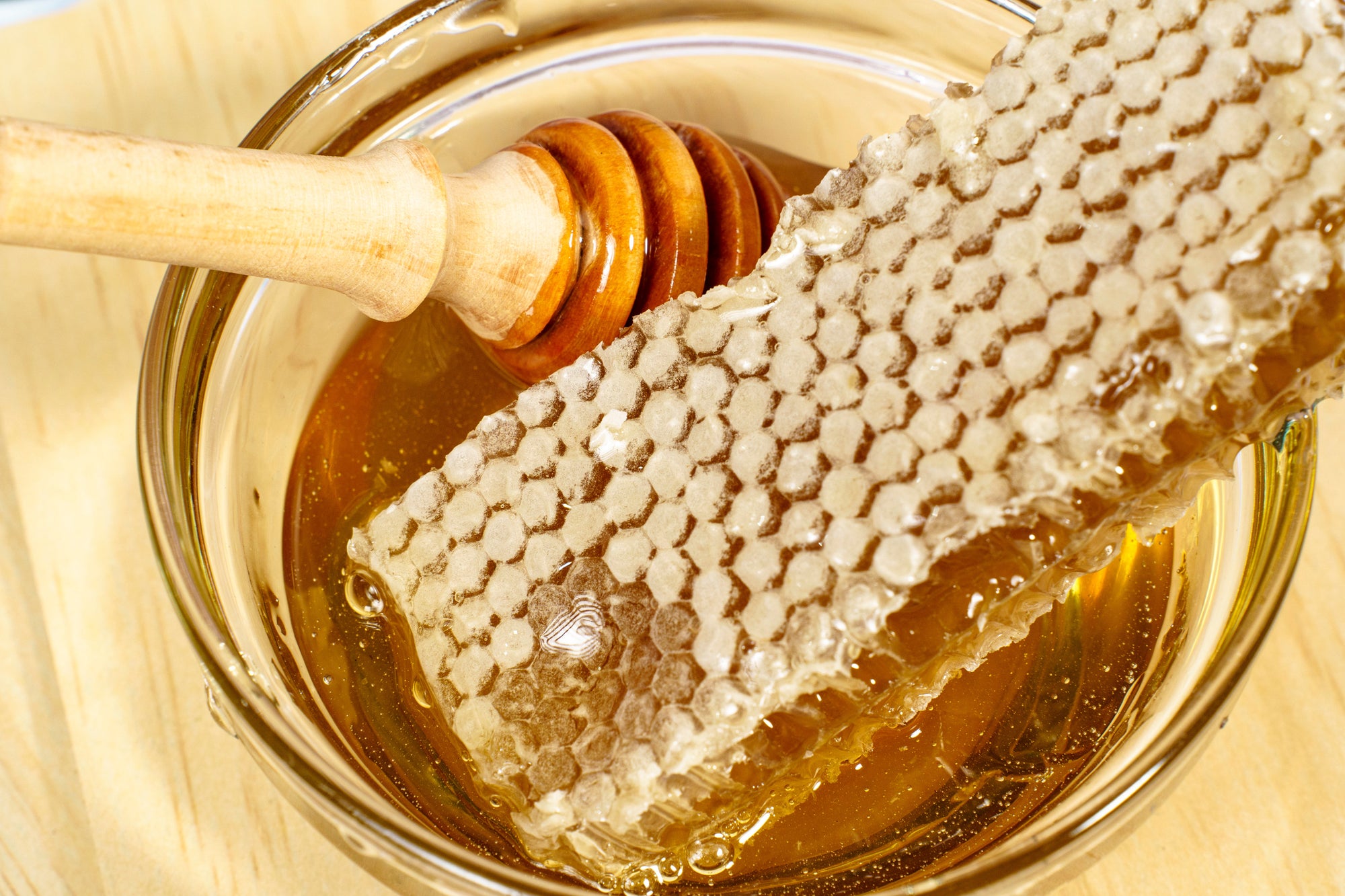 The Ophthalmic Potential of Melipona Beecheii Honey: Integrating Traditional Remedies with Scientific Validation